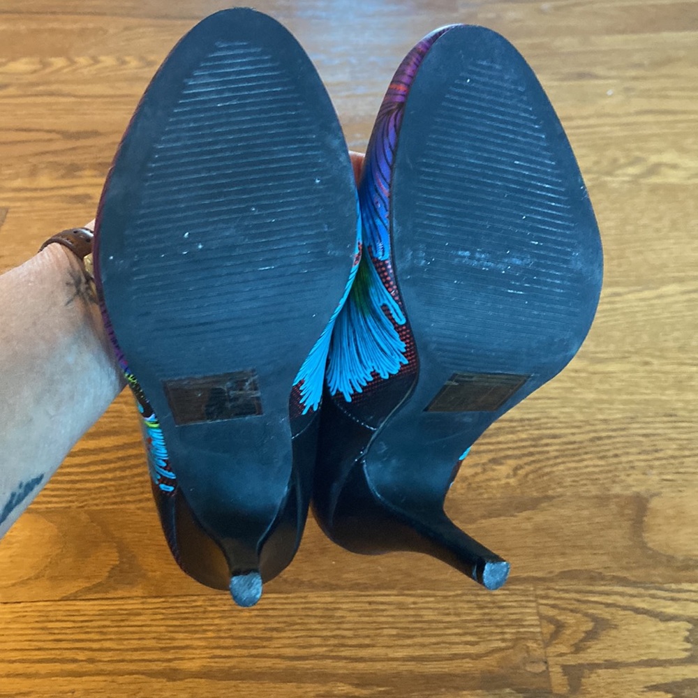 t.u.k. for ModCloth Peacock Mary Jane Stilettos - Picture 9 of 11